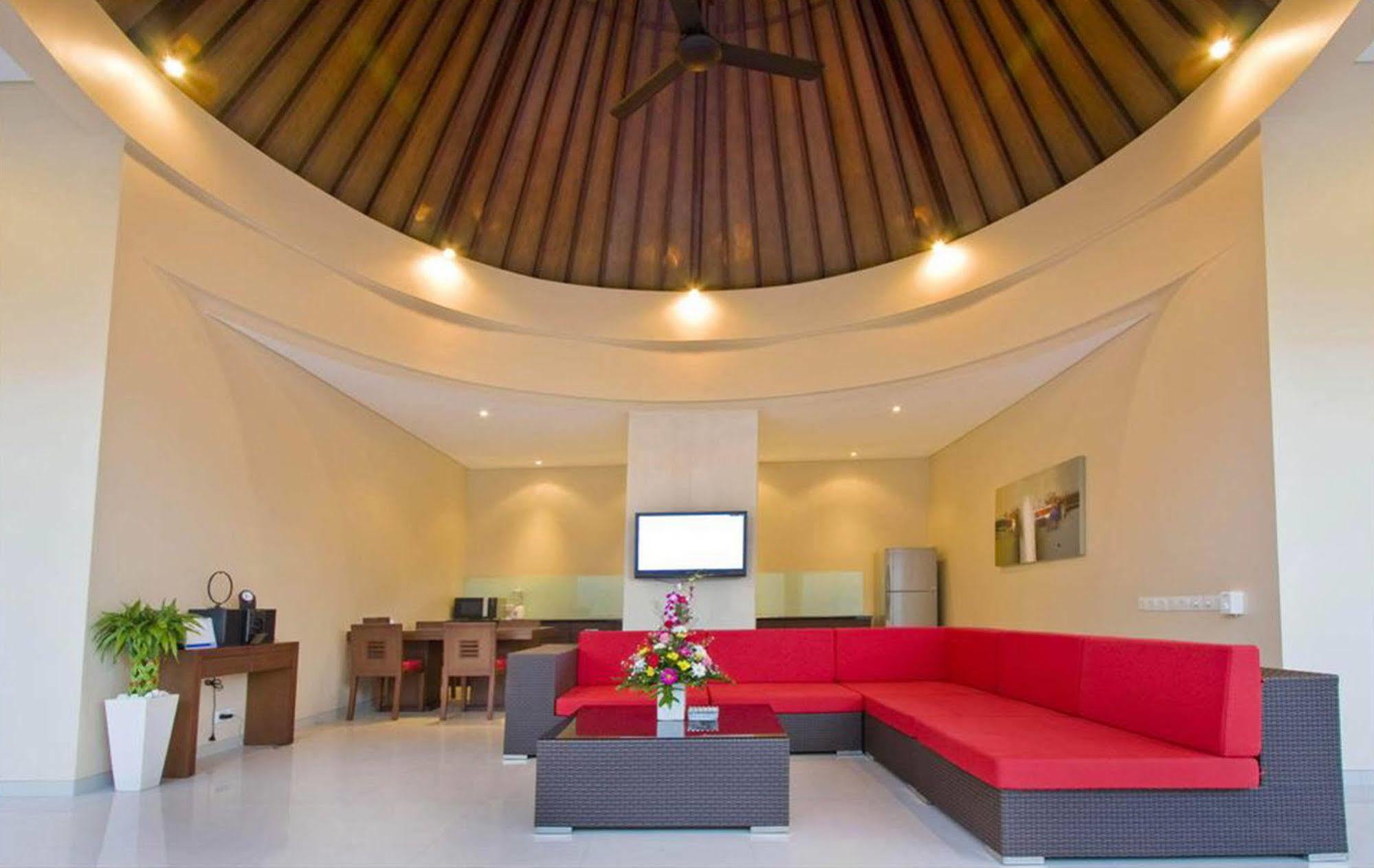 Oval Villa Bali Seminyak Extérieur photo